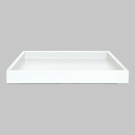 white shallow tray